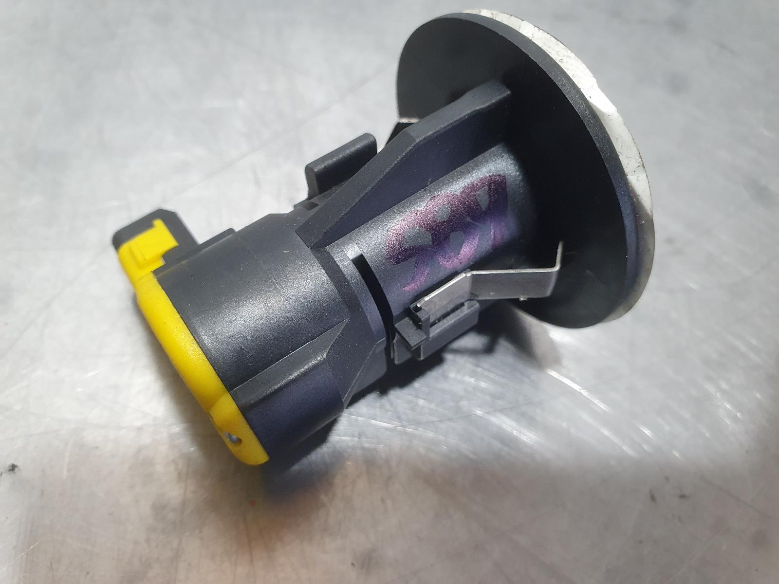 2010 Alfa Romeo 159 Misc Switch/Relay View Auto part Misc Switch/Relay Alfa Romeo 159 2010
