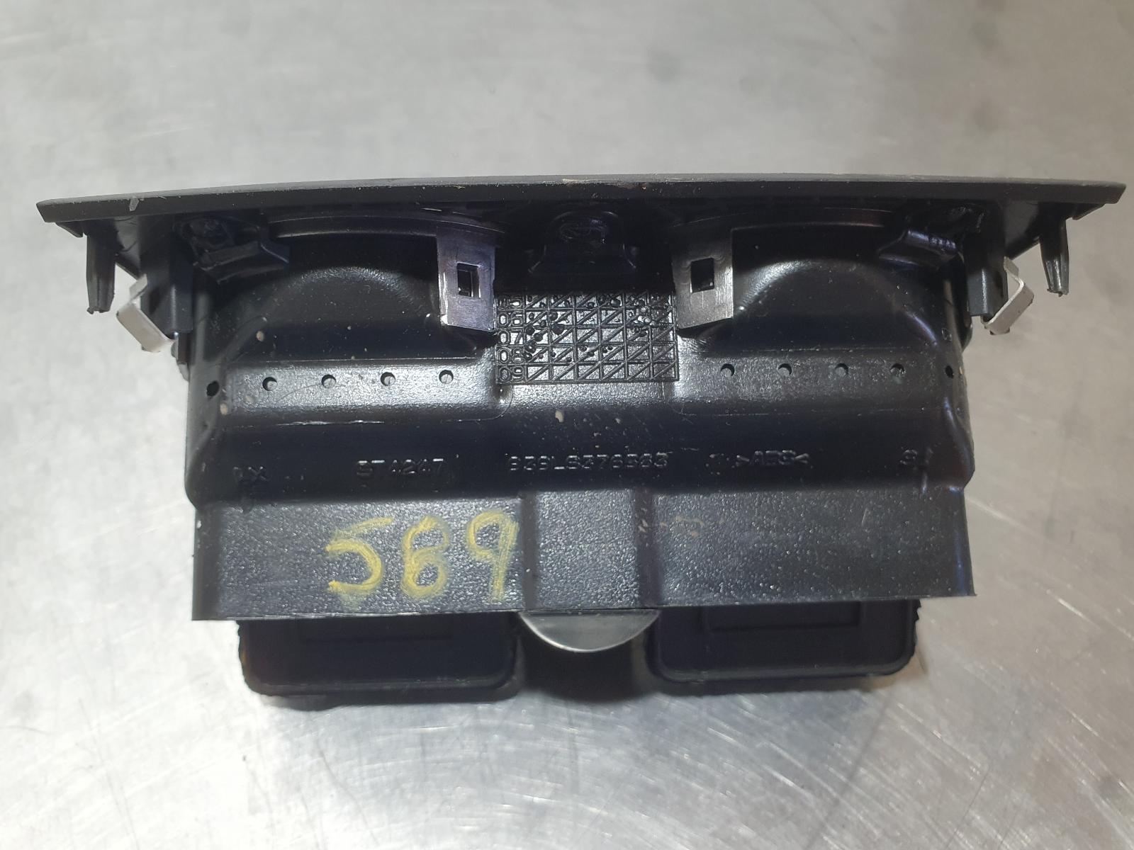 2010 Alfa Romeo 159 Trim Panel View Auto part Trim Panel Alfa Romeo 159 2010