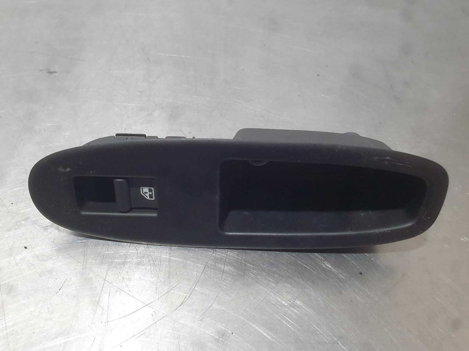 2010 Alfa Romeo 159 Pwr Dr Wind Switch View Auto part Pwr Dr Wind Switch Alfa Romeo 159 2010
